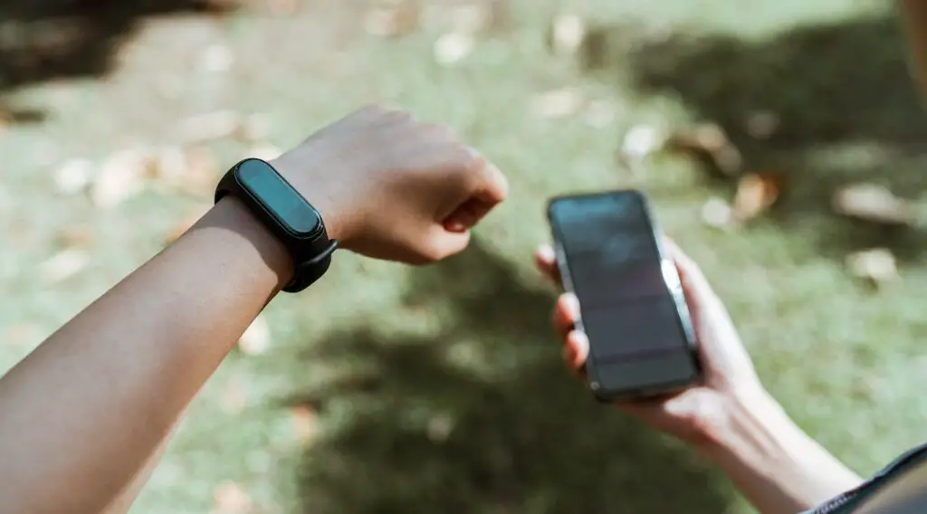 How to Change Time Zone on Fitbit App