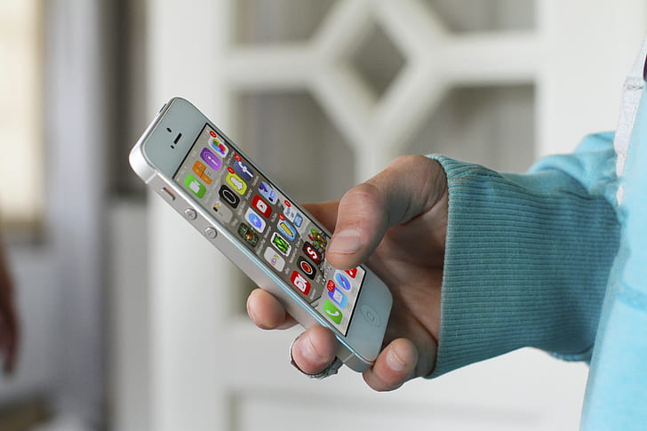 Set Fitbit Time on iPhone