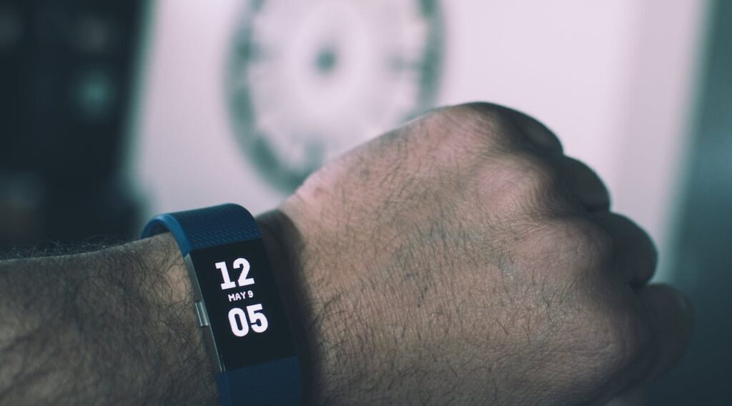 How to Get Fitbit to Update Time