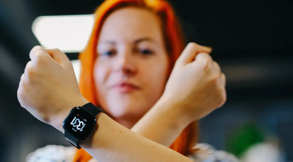 Fitbit Versa Time Display